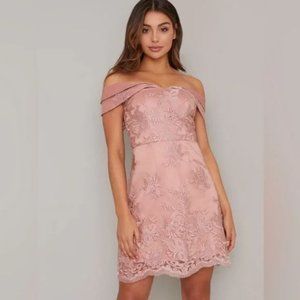 CHI CHI LONDON Jameela Off The Shoulder Embroidered Cocktail Dress In Rose Gold